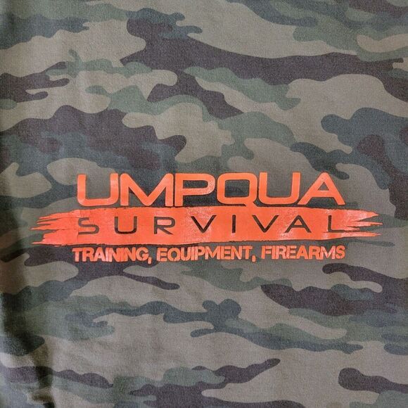 Umpqua Survival Hoodie Mens Medium Green Camo Flag Work Wear Woodland Hunting - Picture 7 of 8